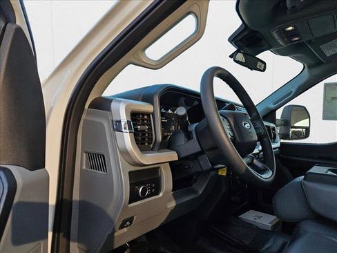 New 2025 Ford F450 XL image 3