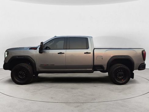 Certified 2025 GMC Sierra 2500 AT4X w/ AT4X AEV Edition AWD/4WD image 8
