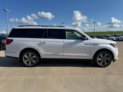 Used 2019 Lincoln Navigator L Reserve AWD/4WD image 4