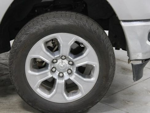 Used 2020 RAM 1500 Big Horn AWD/4WD image 13