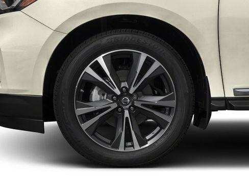 Used 2017 Nissan Pathfinder Platinum w/ Cargo Package AWD/4WD image 15
