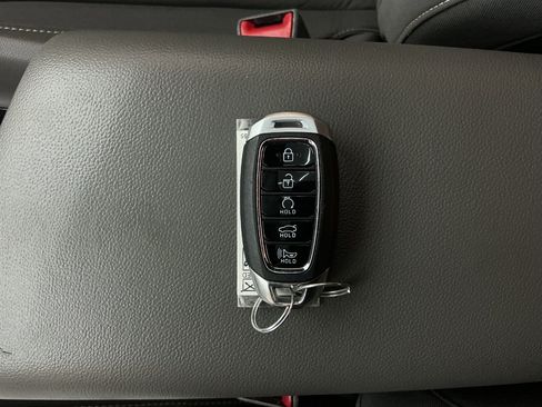 Used 2022 Hyundai Elantra SEL w/ Convenience + Premium Package FWD image 42