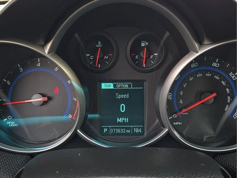 Used 2016 Chevrolet Cruze LT FWD image 19
