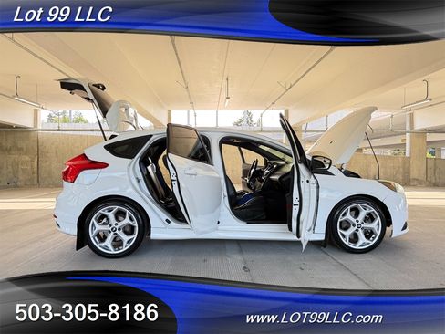Used 2013 Ford Focus ST FWD image 19