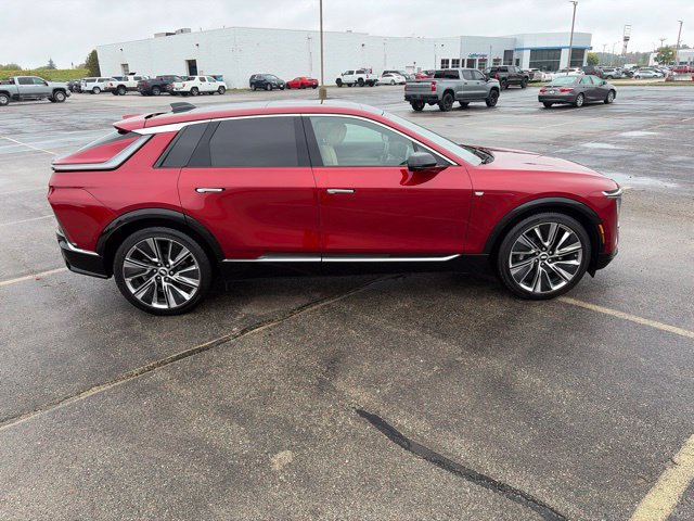 Used 2026 Cadillac Lyriq Signature Luxury w/ Nappa Leather Package AWD/4WD image 7