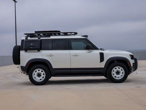 Used 2024 Land Rover Defender 110 S image 4