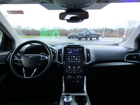 Used 2024 Ford Edge SEL w/ Convenience Package image 18