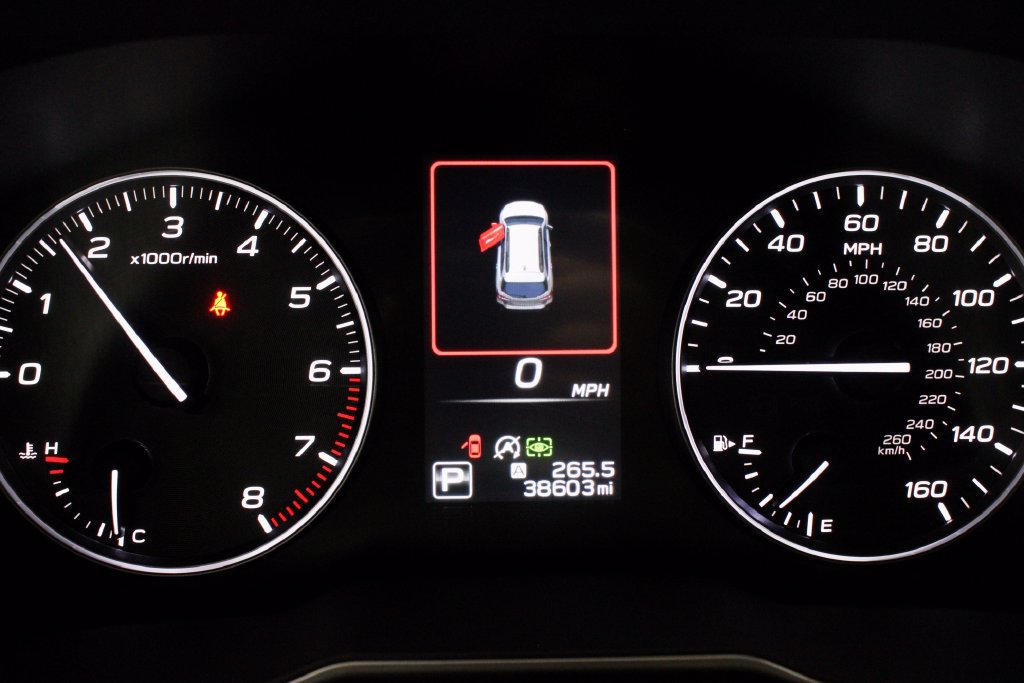 Used 2023 Subaru Outback Touring AWD/4WD image 31