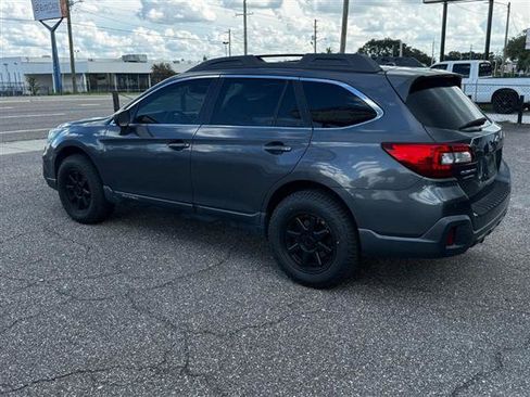 Used 2019 Subaru Outback 2.5i AWD/4WD image 2