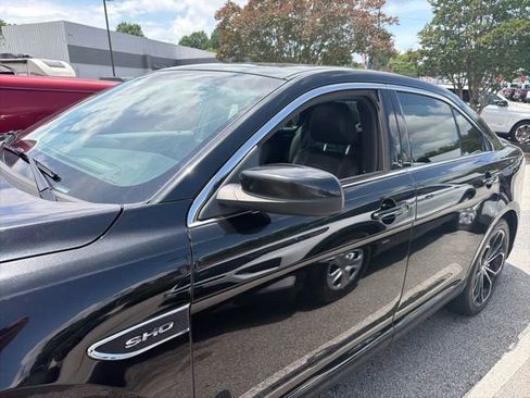 Used 2013 Ford Taurus SHO AWD/4WD image 4