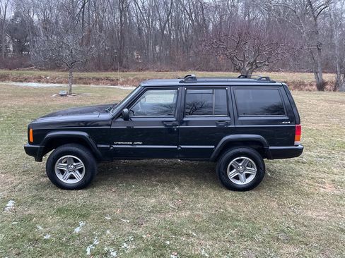 Used 2000 Jeep Cherokee Classic image 30