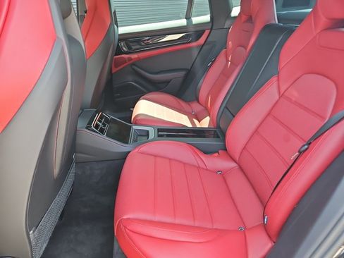 Certified 2024 Porsche Panamera 4 AWD/4WD image 21