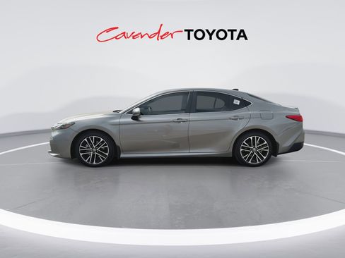 New 2025 Toyota Camry XLE image 5