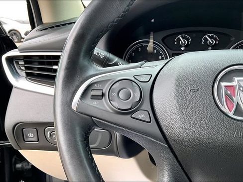 Used 2020 Buick Enclave Essence w/ LPO, Luxury Package FWD image 18