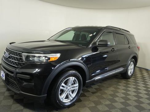 Used 2020 Ford Explorer XLT AWD/4WD image 7