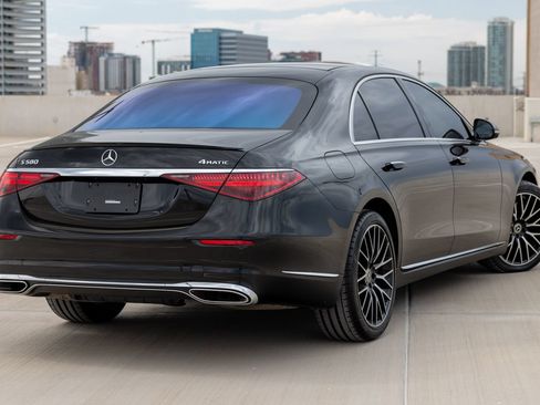 Used 2024 Mercedes-Benz S 580 4MATIC Sedan image 11