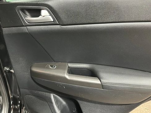 Used 2017 Kia Sportage EX image 15