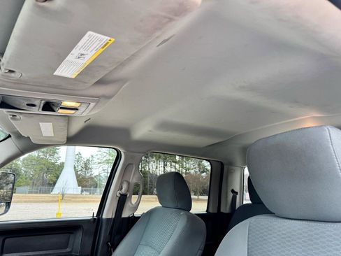 Used 2018 RAM 3500 Tradesman w/ Chrome Appearance Group image 13