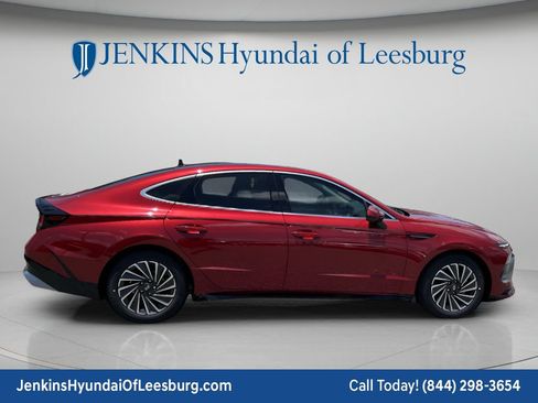 New 2026 Hyundai Sonata Limited FWD image 4