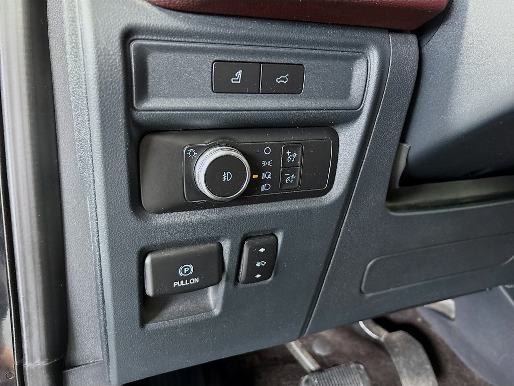 Used 2022 Ford Expedition Max Limited AWD/4WD image 10
