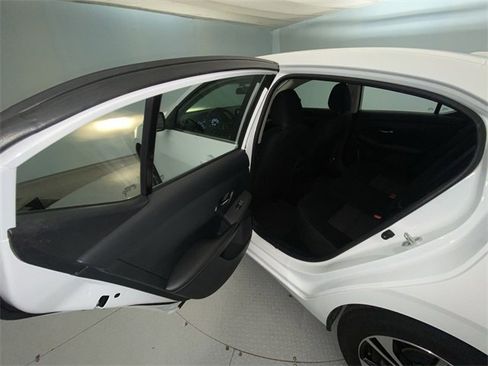 Used 2023 Nissan Sentra SV image 21