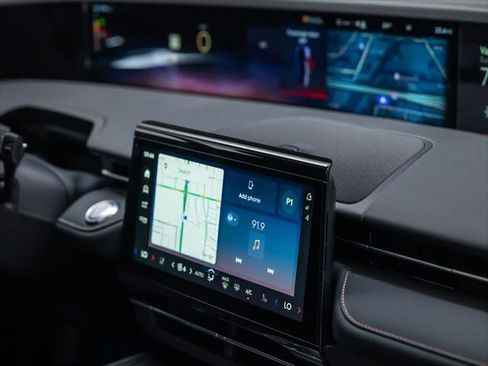 New 2026 Lincoln Nautilus Premier AWD/4WD image 28