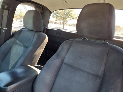 Used 2019 Toyota Tacoma SR image 11