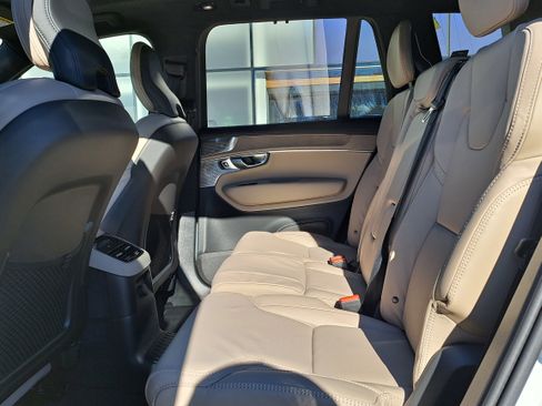 New 2026 Volvo XC90 T8 Ultra image 7