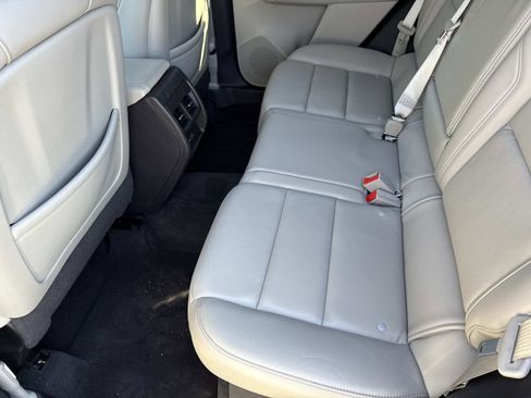 Used 2019 Cadillac XT4 Premium Luxury w/ Technology Package image 10