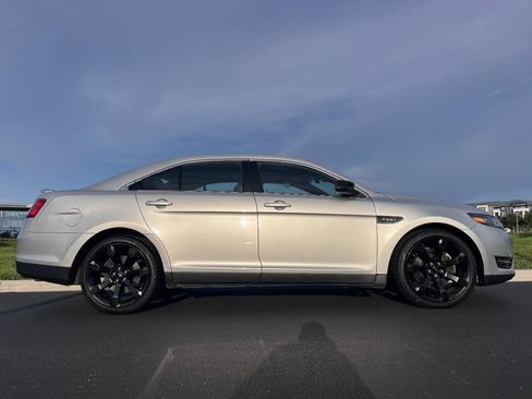Used 2019 Ford Taurus SHO AWD/4WD image 13