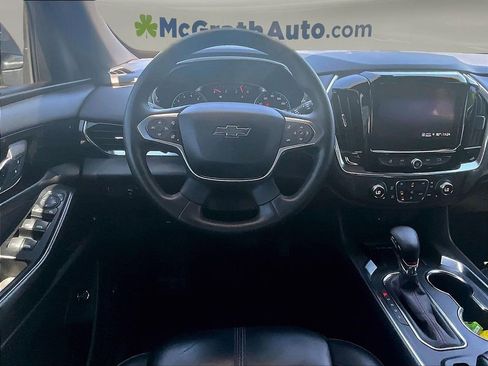Used 2023 Chevrolet Traverse RS AWD/4WD image 8