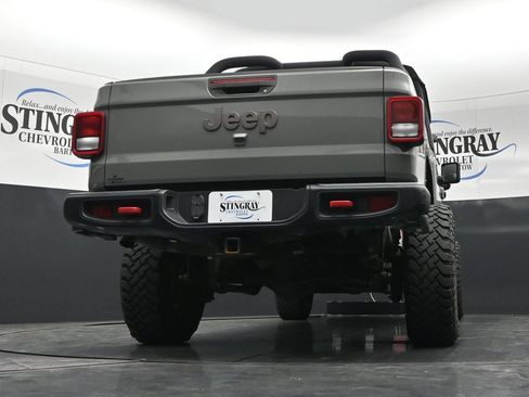 Used 2022 Jeep Gladiator Rubicon w/ Trailer Tow Package AWD/4WD image 34