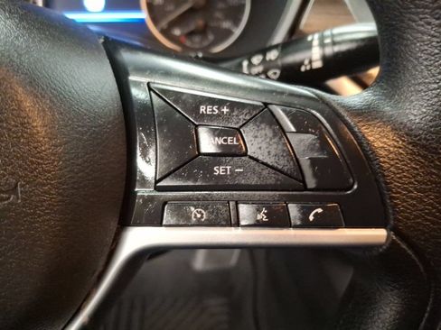 Used 2024 Nissan Altima 2.5 SV FWD image 21