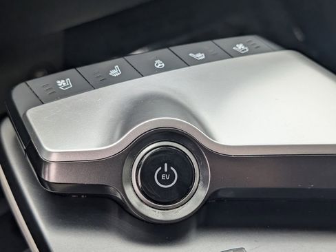 Used 2022 Kia EV6 Wind w/ Wind Technology Package AWD/4WD image 31