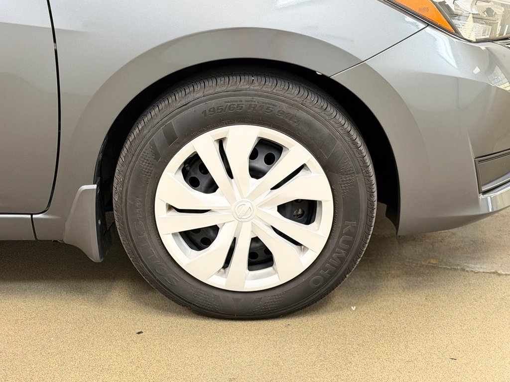 Used 2025 Nissan Versa S w/ Trunk Package FWD image 4