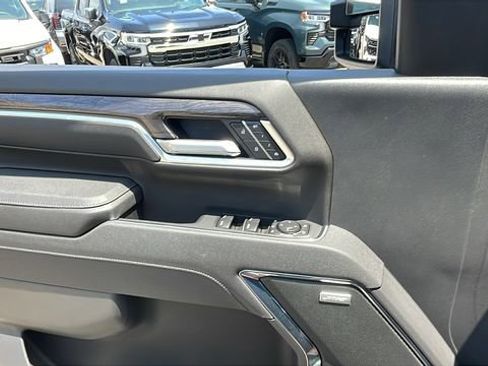 Used 2026 Chevrolet Silverado 3500 LTZ w/ LTZ Plus Package AWD/4WD image 30