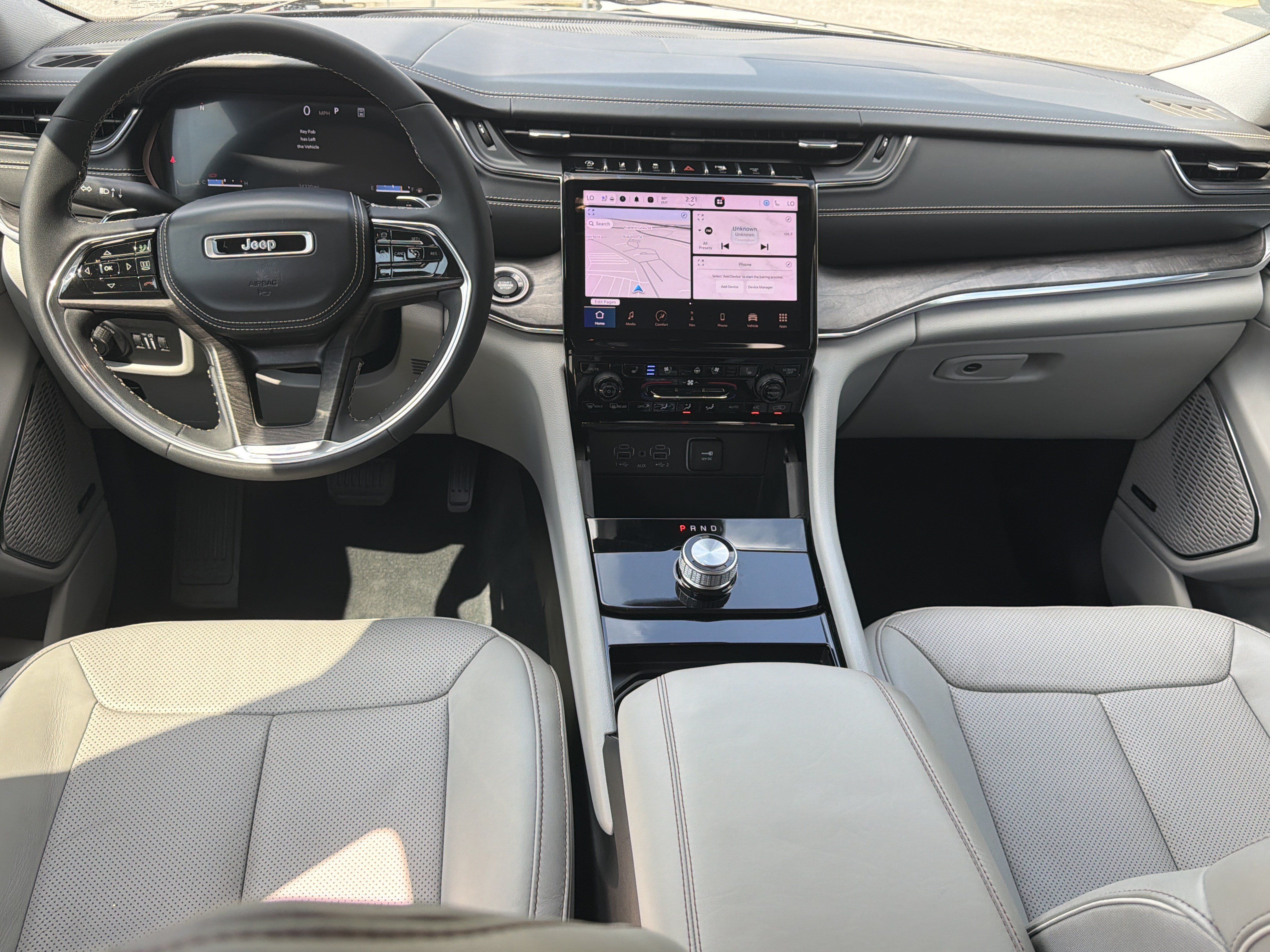 Used 2023 Jeep Grand Cherokee L Overland RWD image 26