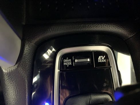 Used 2024 Toyota Corolla Cross S image 14