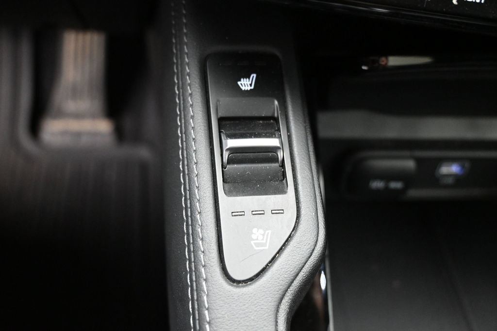 Used 2024 Kia Telluride EX X-Line AWD/4WD image 7