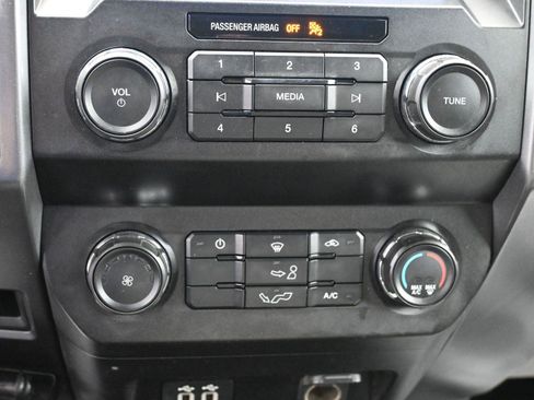 Used 2019 Ford F150 XLT w/ XTR Package image 25