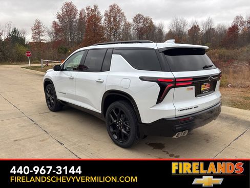 New 2026 Chevrolet Traverse RS image 7