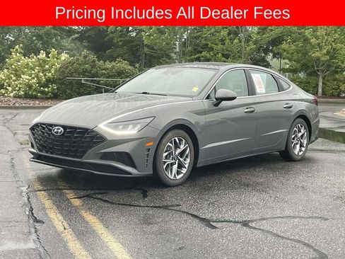Used 2023 Hyundai Sonata SEL w/ Convenience Package FWD image 1
