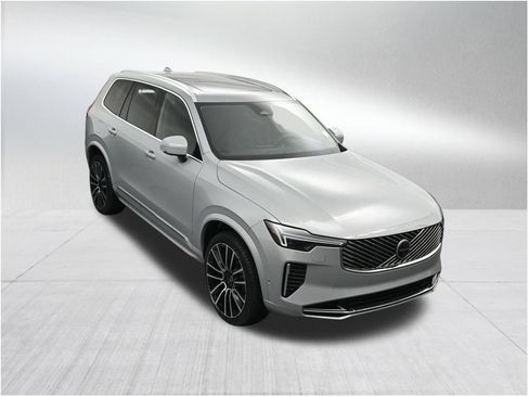 New 2026 Volvo XC90 B6 Plus AWD/4WD image 19