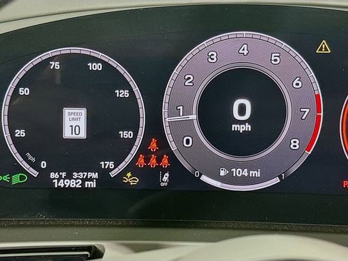 Certified 2025 Porsche Cayenne AWD/4WD image 13