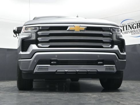 Used 2024 Chevrolet Silverado 1500 High Country w/ Technology Package AWD/4WD image 30