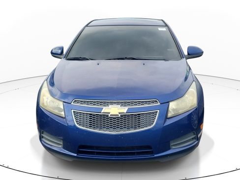 Used 2012 Chevrolet Cruze LT FWD image 2