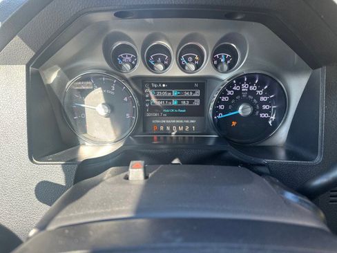 Used 2011 Ford F250 Lariat w/ FX4 Off Road Pkg image 13