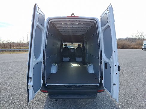 New 2026 Mercedes-Benz Sprinter 2500 image 8