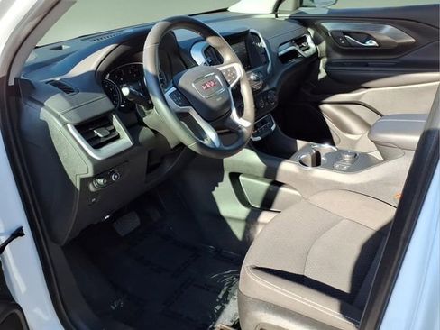 Used 2023 GMC Terrain SLE w/ Driver Convenience Package FWD image 11