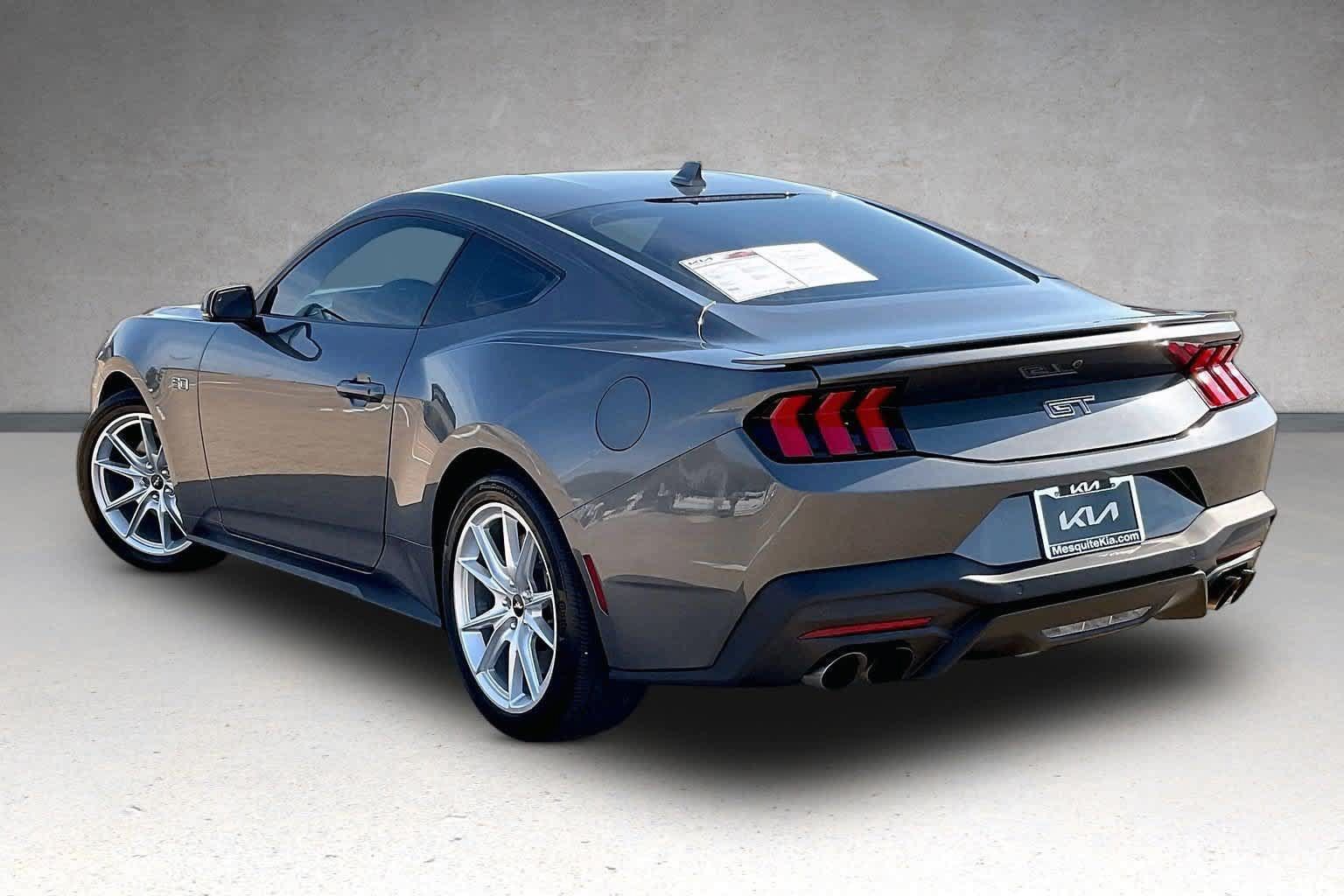 Used 2024 Ford Mustang GT Premium RWD image 4